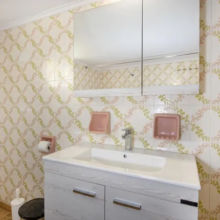 Center Manolia Dream 3 Bedroom 100m Away From The Apartment