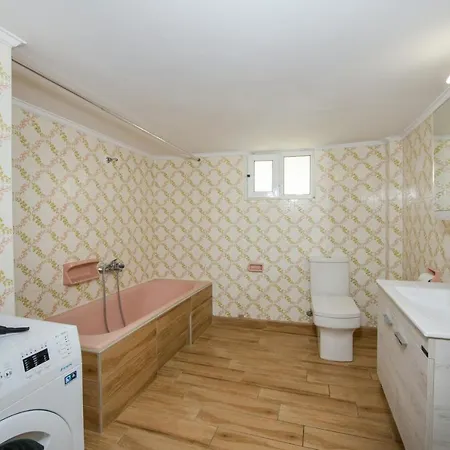 Apartament Center Manolia Dream 3 Bedroom 100m Away From The *